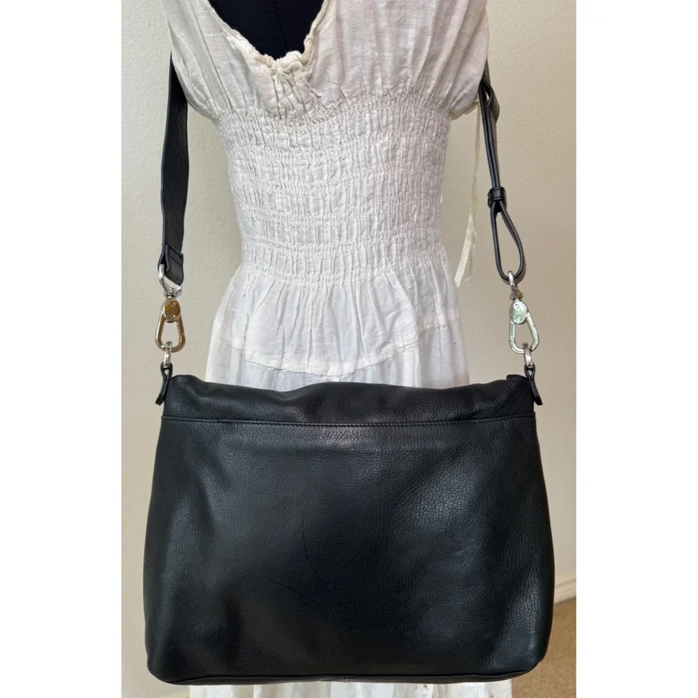 Margot Hobo Black Leather Fold Over Adjustable Shoulder/Crossbody‎ Bag Y2k
